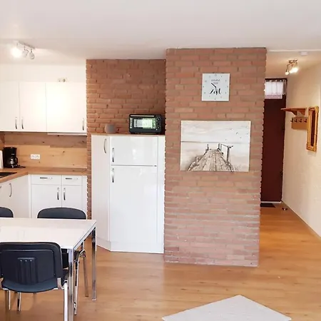 Albatros Nr. 12 Apartment Tossens